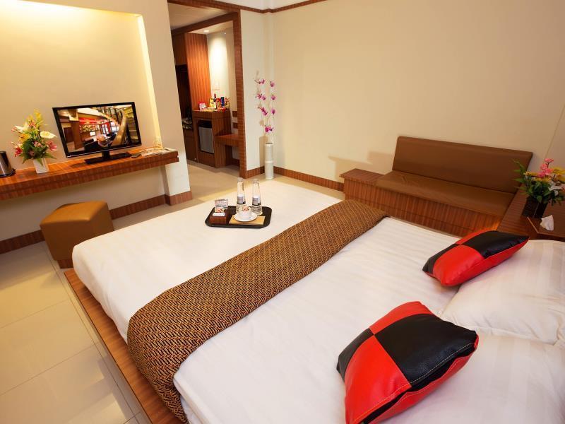 Hotel Maximillian Tanjung Balai Karimun Exterior foto